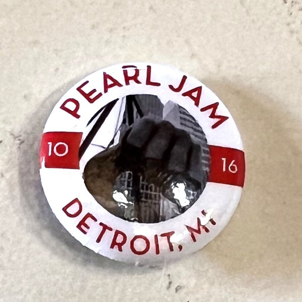 MINT Pearl Jam Detroit, MI October 16, 2014 Joe Louis Arena Button